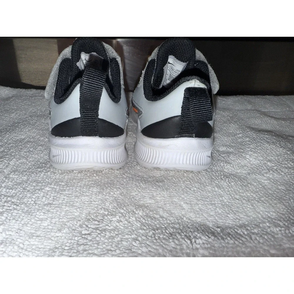 Nike Downshifter 10 Sneakers Boys Toddler Size 5C‎